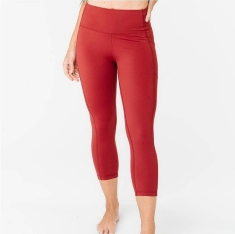 ZYIA Red pocket brilliant high rise capri